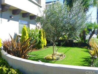 Enclosed Front Yard
