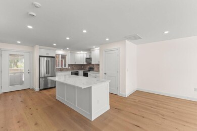 354 Gifford St unit 6, Falmouth, MA 02540 - photo 4