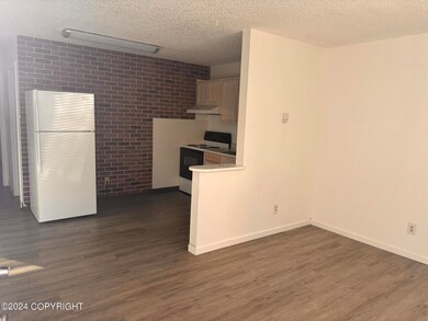 1425 W 40th Ave unit 3, Anchorage, AK 99503 - photo 2