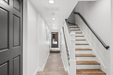 2644 N Southport Ave, Chicago, IL 60614 - photo 3