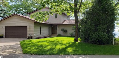 745 S Crescent Ave, Au Gres, MI 48703 - photo 2