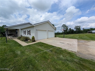 3439 Rough And Ready Rd, New Concord, OH 43762 - photo 2