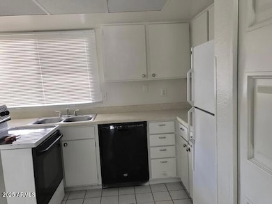 Kitchen3--