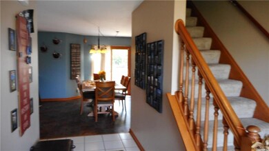 7155 Mallard Ct, Niagara Falls, NY 14304 - photo 3