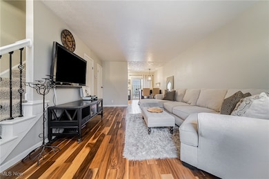 1242 Culpepper Dr, Akron, OH 44313 - photo 5