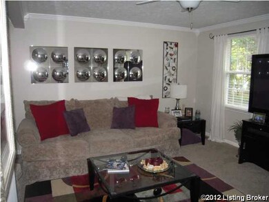 7218 Applegate Ln, Louisville, KY 40228 - photo 2