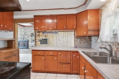 8814 Pellett Dr, Whitmore Lake, MI 48189 - photo 6