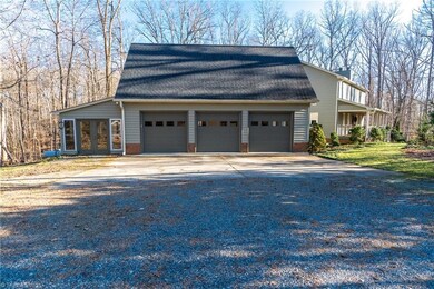 6323 Sable Ln, Greensboro, NC 27406 - photo 4