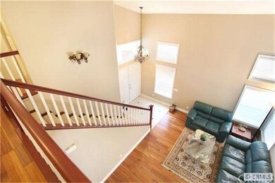 Inviting Entry*Beautiful Staircase