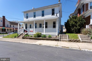 303 Glasgow St unit 2, Pottstown, PA 19464 - photo 4