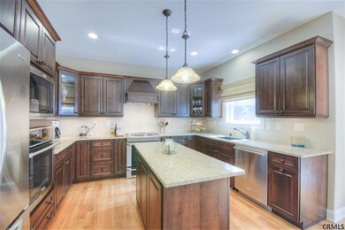 39 Crimson Cir, Troy, NY 12180 - photo 6