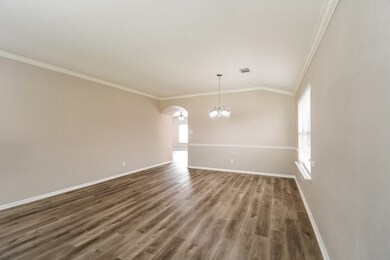 3815 Saxon Hollow Ct, Friendswood, TX 77546 - photo 4