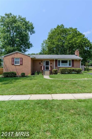 4302 Frankfort Dr, Rockville, MD 20853 - photo 2