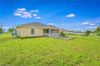 2746 NE 2nd Ave, Cape Coral, FL 33909 - photo 2