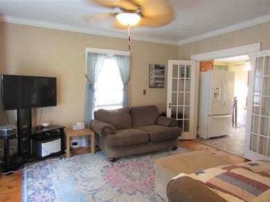 196 Pleasant St, Franklin, NH 03235 - photo 6