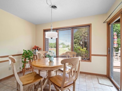 1031 Skyline Pass, Fort Wayne, IN 46825 - photo 7