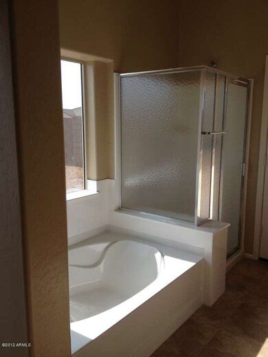Separate tub/shower