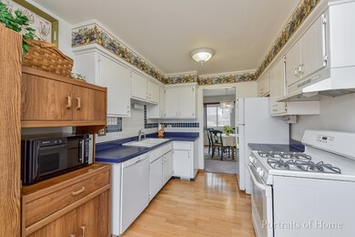 1557 S Prospect St, Wheaton, IL 60189 - photo 5