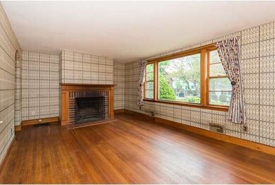 11 Christopher St, Newburyport, MA 01950 - photo 3