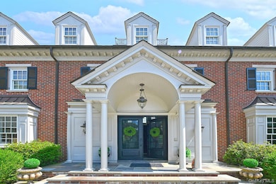 142 Round Swamp Rd, Huntington, NY 11743 - photo 5