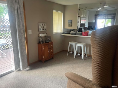 1601 E Jackson St unit 225, Macomb, IL 61455 - photo 5