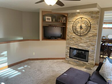 4419 SW Colly Creek Dr, Topeka, KS 66610 - photo 5