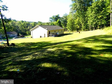 1105 Mckeehan Rd, New Bloomfield, PA 17068 - photo 5