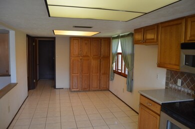 5615 W Ridgecreek Cir, Houston, TX 77053 - photo 5