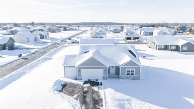 1739 E Kyle Cir, Beloit, WI 53511 - photo 2