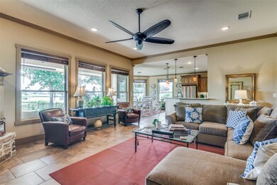 597 Clubhouse Dr, Corsicana, TX 75109 - photo 4