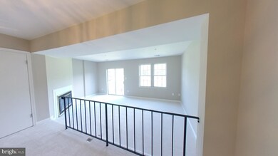 914 Newington Ct, Capitol Heights, MD 20743 - photo 7