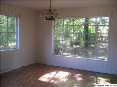 Kitchen eating area