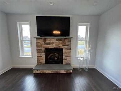 2725 Cobblestone Dr unit Lot 3C, Schnecksville, PA 18078 - photo 7