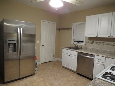 79 Cedar St, Haverhill, MA 01830 - photo 3