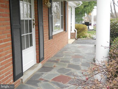 301 E Loudoun Valley Dr, Purcellville, VA 20132 - photo 3