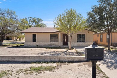 609 E 14th St, Del Rio, TX 78840 - photo 2