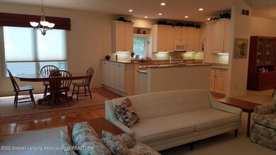 SapphireLane2331LRViewToKitchenAndInform