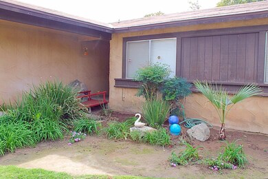 5864 E Ramona Ave, Fresno, CA 93727 - photo 3