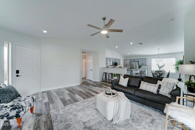 814 S. 122nd Lane-19