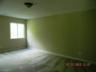 3528 Marksbury Dr, Greensboro, NC 27405 - photo 5