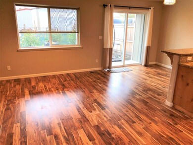 899 Silver Fox Dr, Central Point, OR 97502 - photo 2