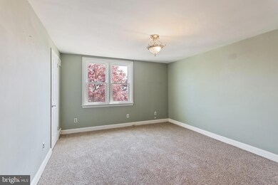 227 Pine St, Glenolden, PA 19036 - photo 7