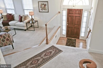 3901 Barcroft Mews Ct, Falls Church, VA 22041 - photo 4