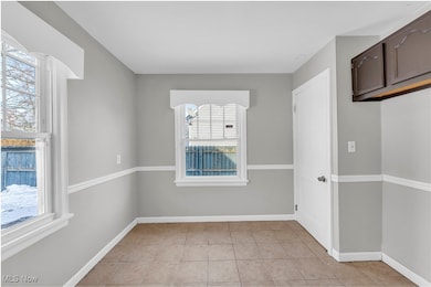 16401 Lotus Dr, Cleveland, OH 44128 - photo 7