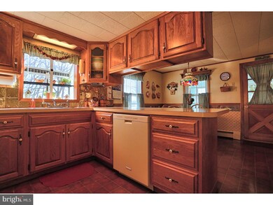 267 Sousley Rd, Lenhartsville, PA 19534 - photo 3