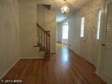 8902 Liberty Ln, Potomac, MD 20854 - photo 3
