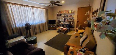824 S Doran Cir - Family TV Room