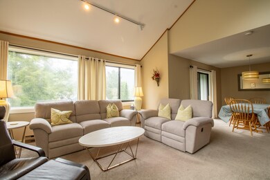 15 Ravine Ln unit 1, Lincoln, NH 03251 - photo 2