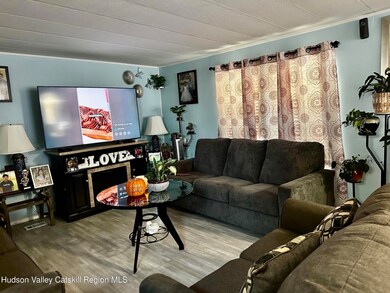 179 Van Wagner Rd unit 53, Poughkeepsie, NY 12603 - photo 3