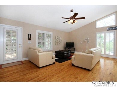 Open Sunny Living Room